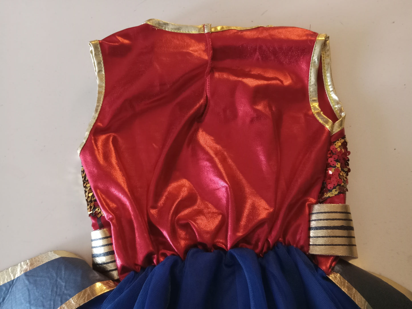 Wonder Woman WW84 Cosplay Halloween Costume Child Small, USED