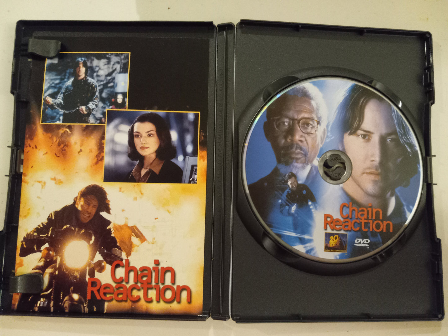 Chain Reaction, DVD Movie, Keanu Reeves Widescreen, Rated PG-13, USED