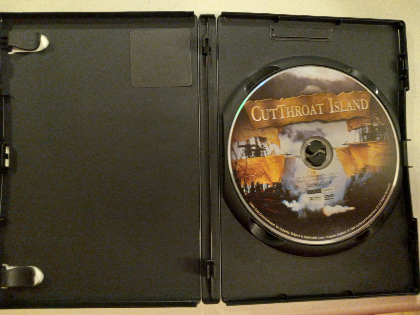 Cutthroat Cut Throat Island, DVD Movie, Widescreen, Rated PG-13, USED