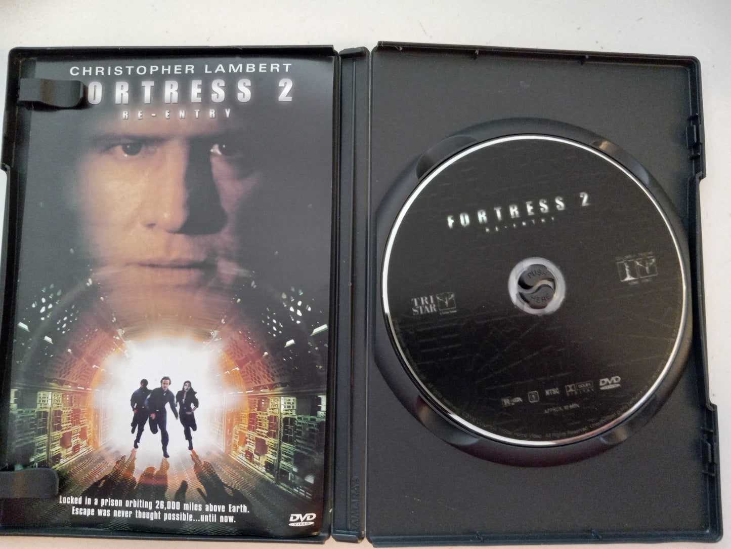 Fortress 2 Re-Entry, DVD Movie, Widescreen, Rated R, USED