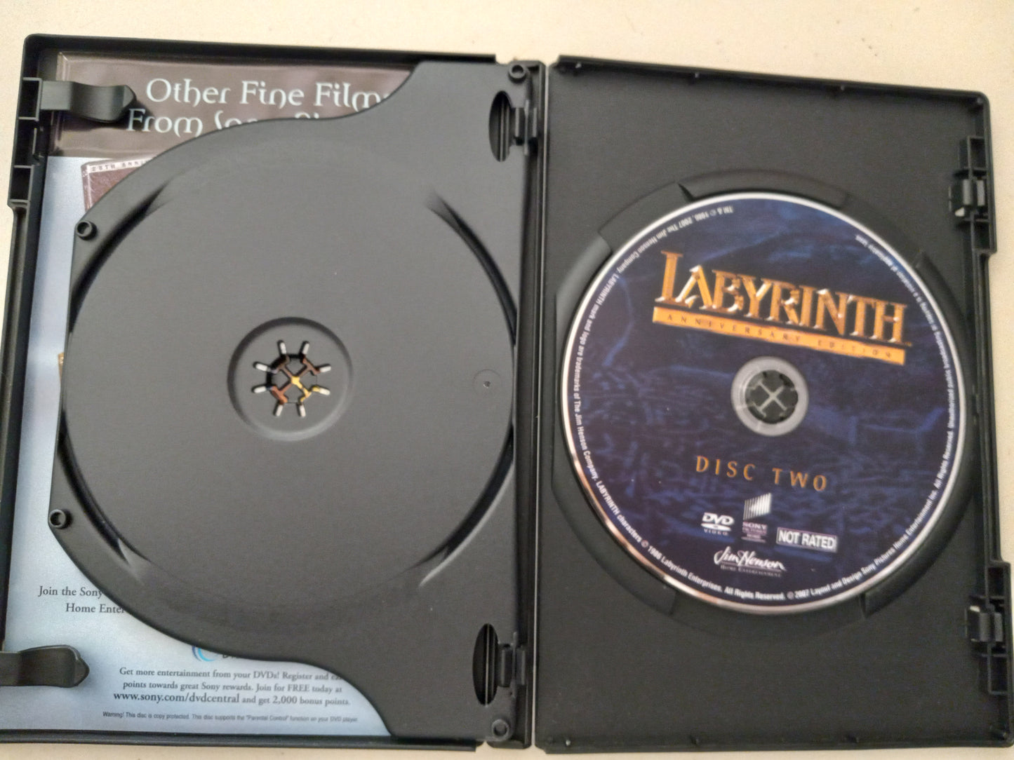 Labyrinth, 2 Discs Anniversary Ed., DVD Movie, David Bowie Widescreen, Rated PG, USED