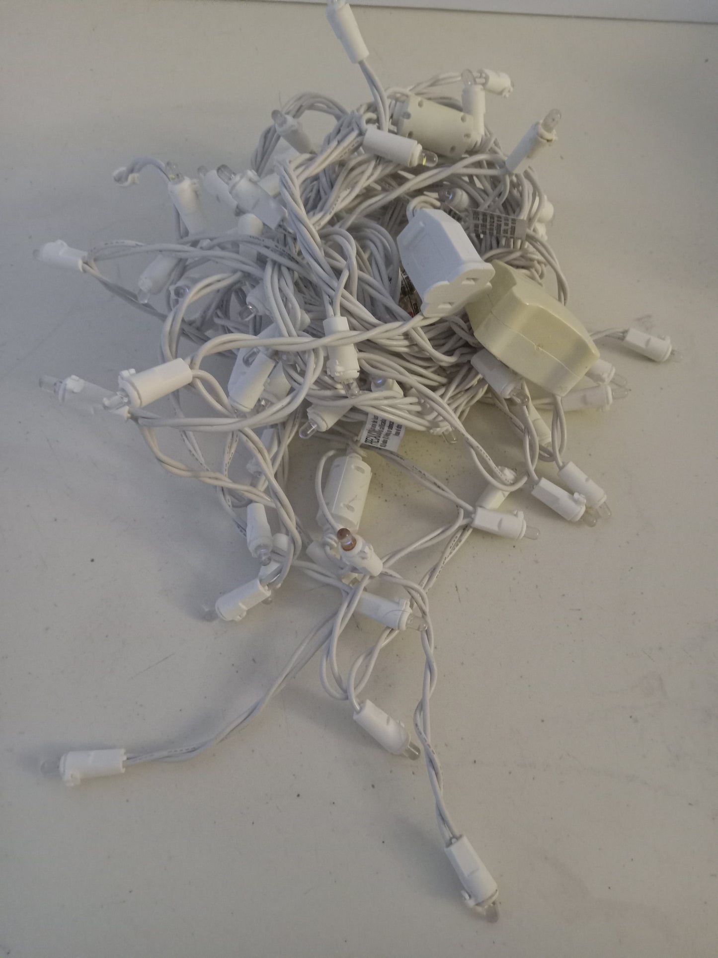 Christmas Lights, 70/100 LED Icicle Lights, Multi-Color/Cool White, Random Twinkle, White Wire, NEW/USED