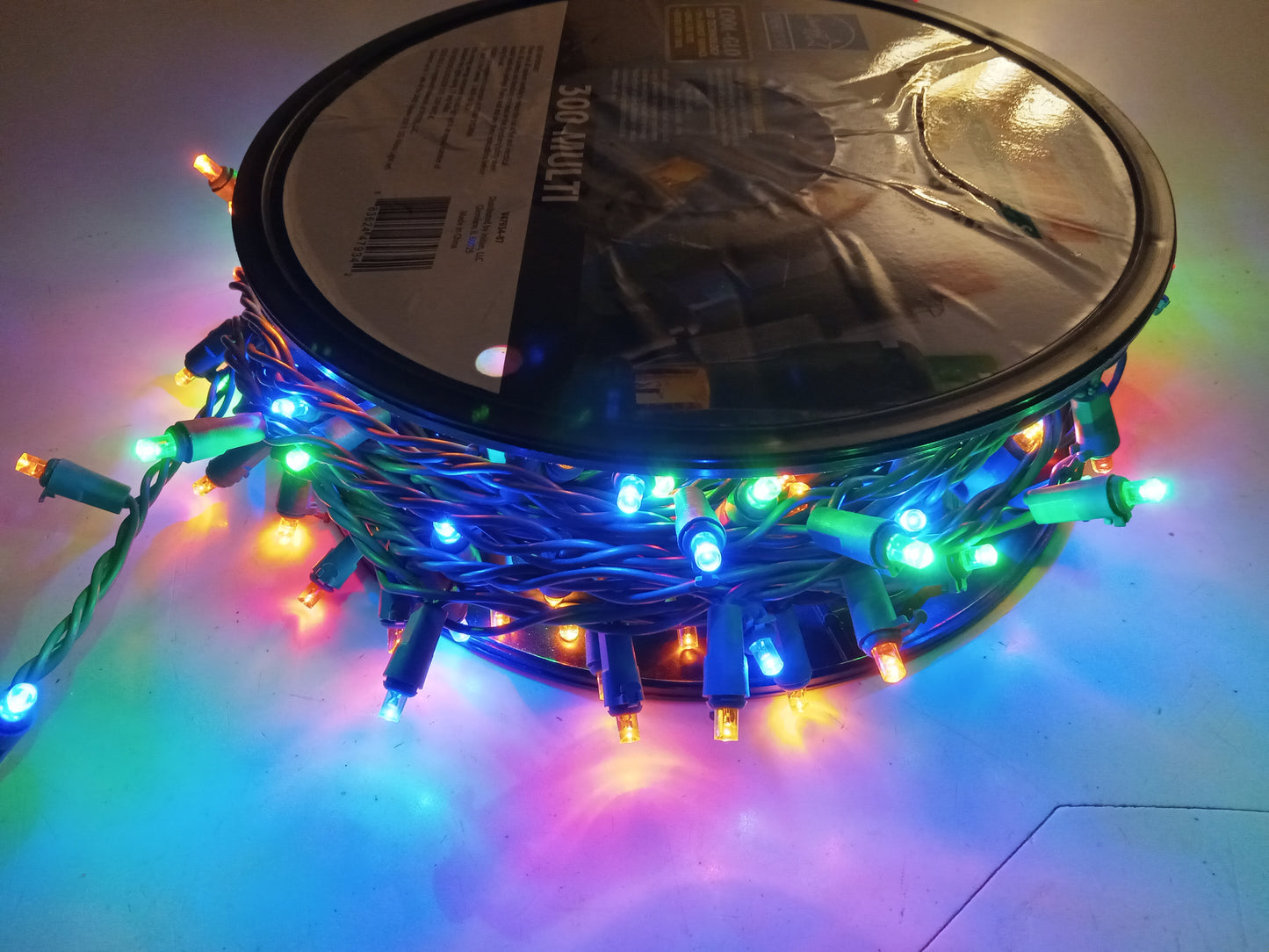 Christmas Lights Roll, 300 LED Micro Lights, Multi-Color, Green Wire, Sylvania Cool Glo, USED