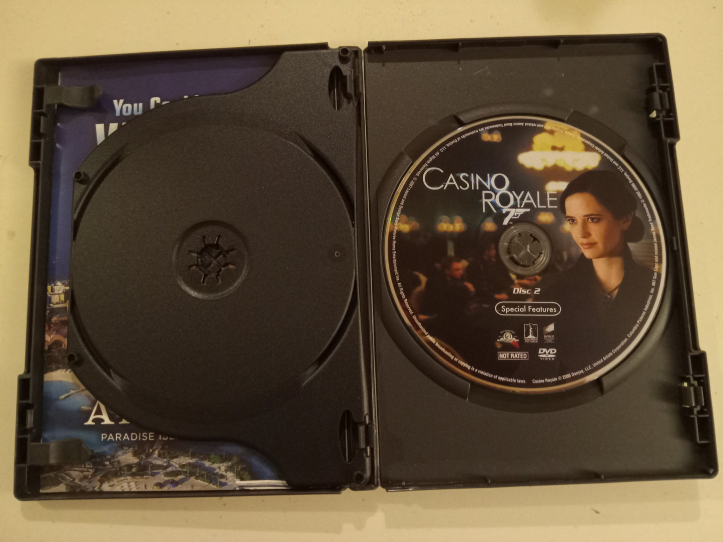 James Bond 007 in Casino Royale, DVD Movie, 2 Discs Daniel Craig Fullscreen/Widescreen, Rated PG-13, NEW/USED