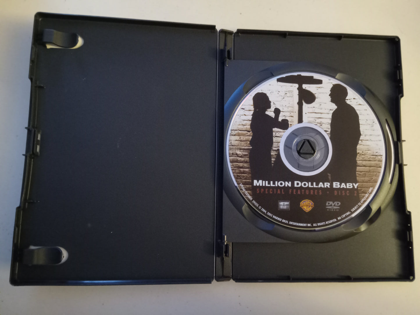 Million Dollar Baby, 2 Discs, DVD Movie, Clint Eastwood Fullscreen/Widescreen, Rated PG-13, USED