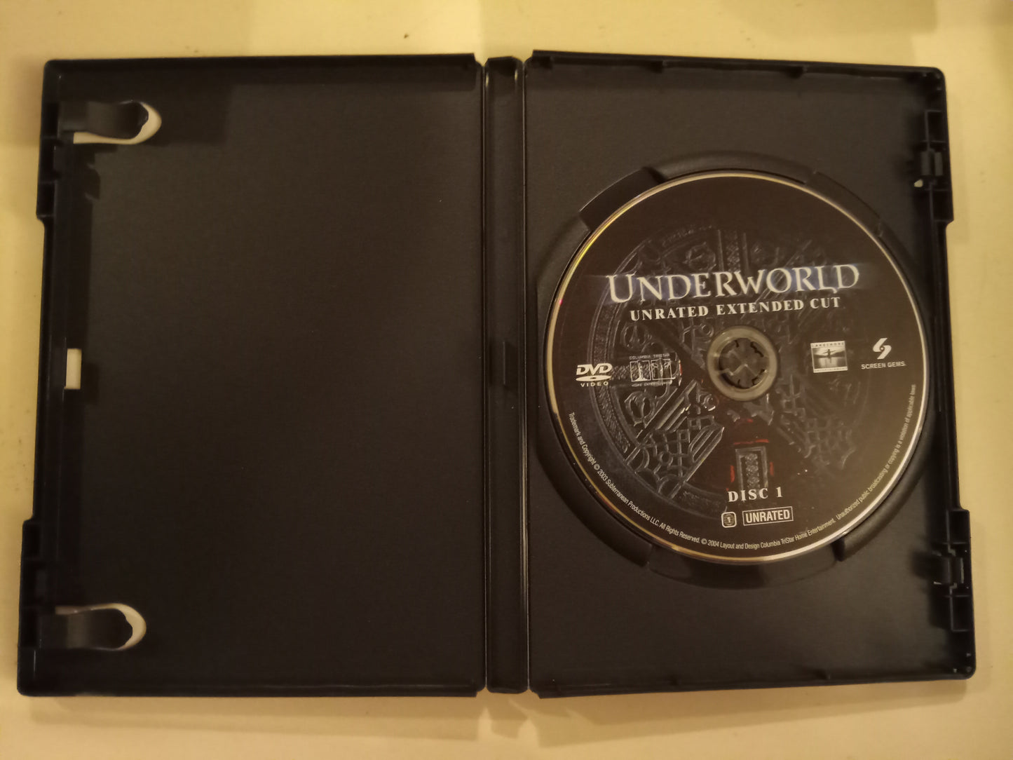 Underworld, DVD Movie, Kate Beckinsale, Fullscreen/Widescreen, Special Ed. Rated R, USED