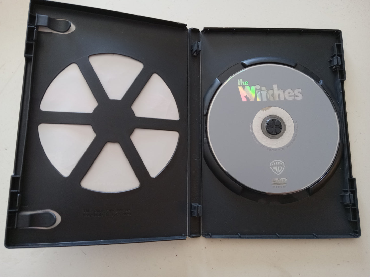 The Witches, DVD Movie, Angelica Huston Widescreen, Rated PG, USED