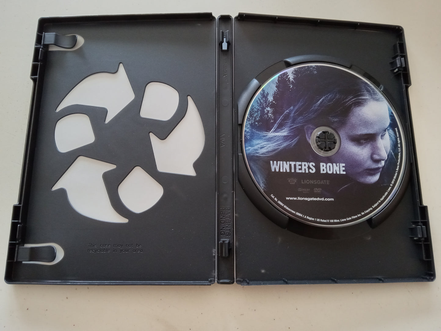 Winter's Bone, DVD Movie, Jennifer Lawrence Widescreen, Rated R, USED