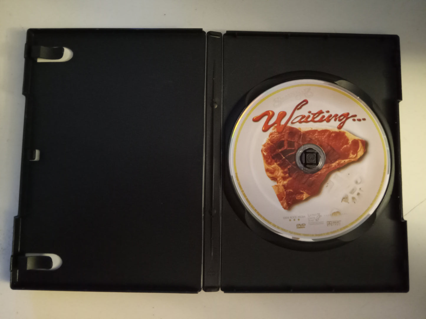 Waiting..., DVD Movie, Ryan Reynolds Fullscreen, Rated R, USED