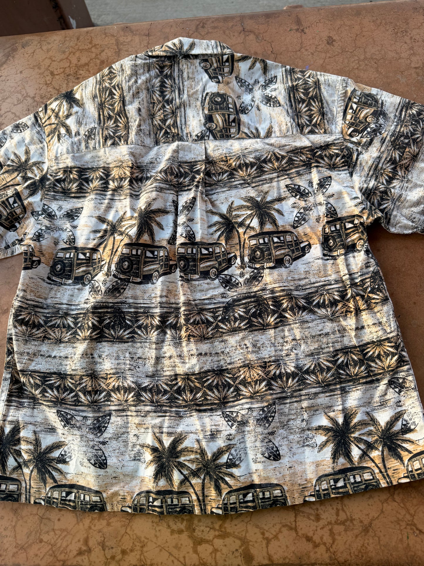 Puritan button down shirt brown Hawaii shirt casual size Medium…