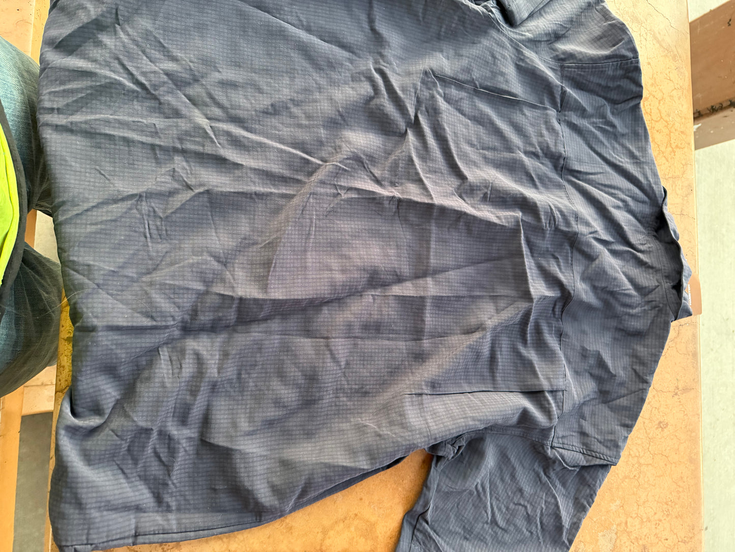 Harriton men’s button down shirt size L dress up shirt…