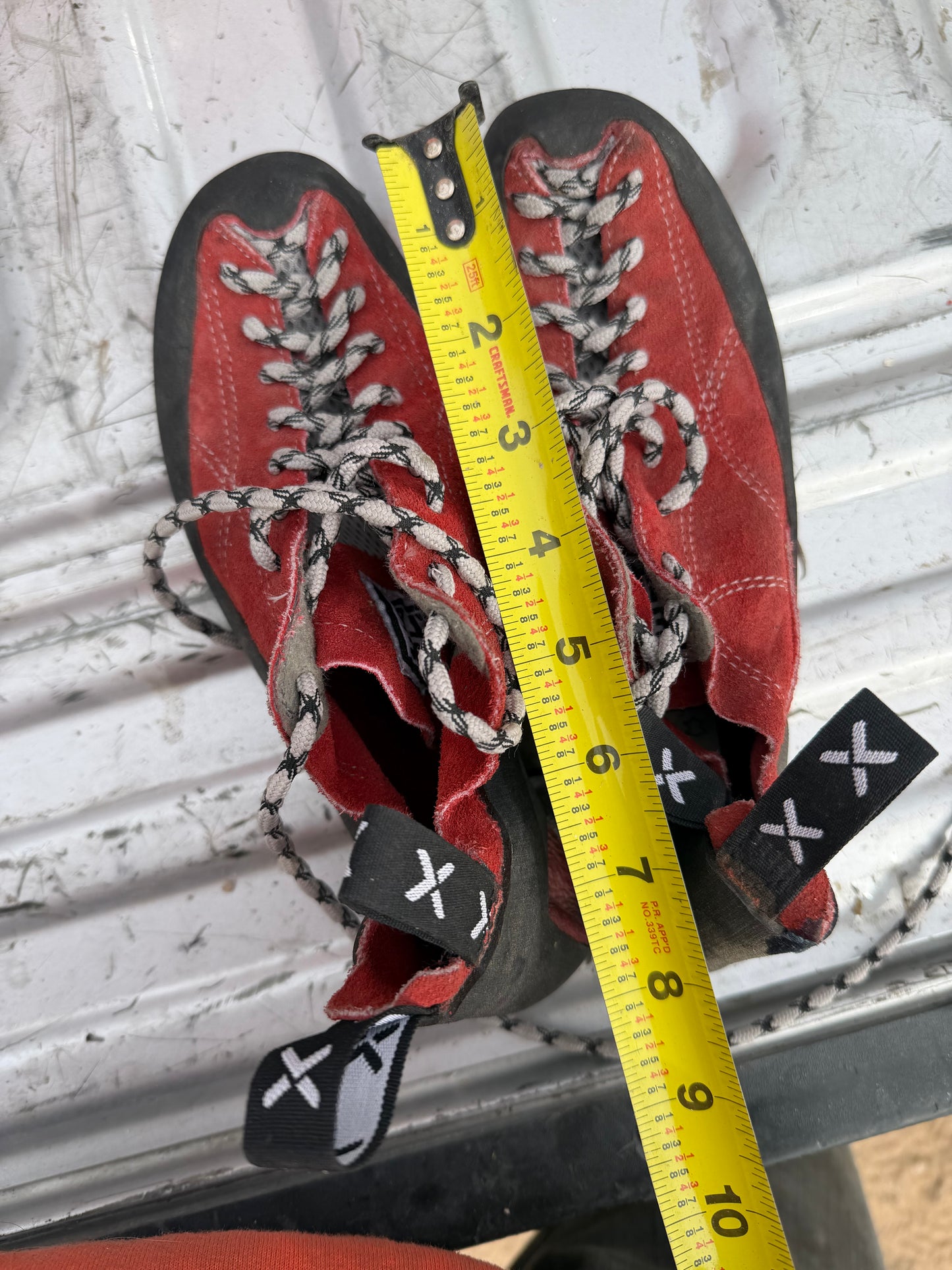 Stealth C4 rock climbing professional shoes size 8 used very little…