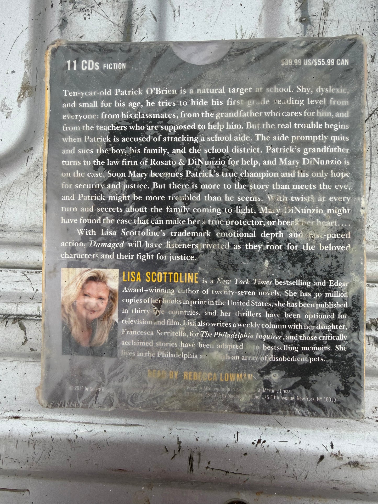 Lisa Scottoline author of Audio book Damaged on CDRom new …