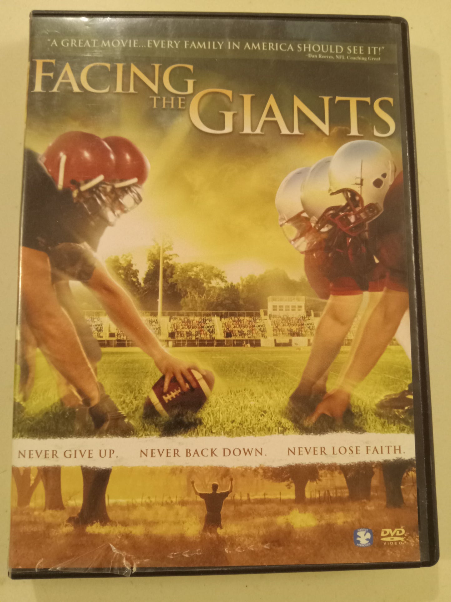 DVD: Facing The Giants (2006, Widescreen, Rated PG) Dan Reeves USED