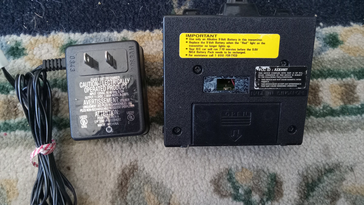 Vintage 1991 Tyco RC Typhoon II Hovercraft 9.6V Turbo with Remote Control