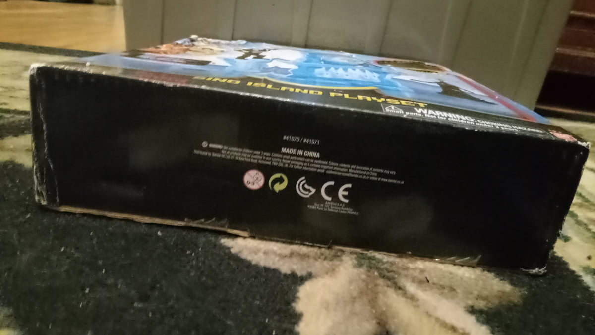 Bandai Zak Storm Sino Island Playset with Action Figure (Open Box / Damaged Outer Packaging)