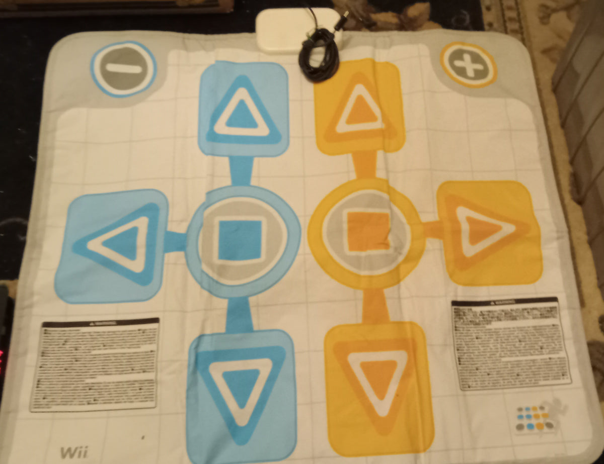 Active Life: Outdoor Challenge Bundle with Mat Controller (Nintendo Wii, 2008)