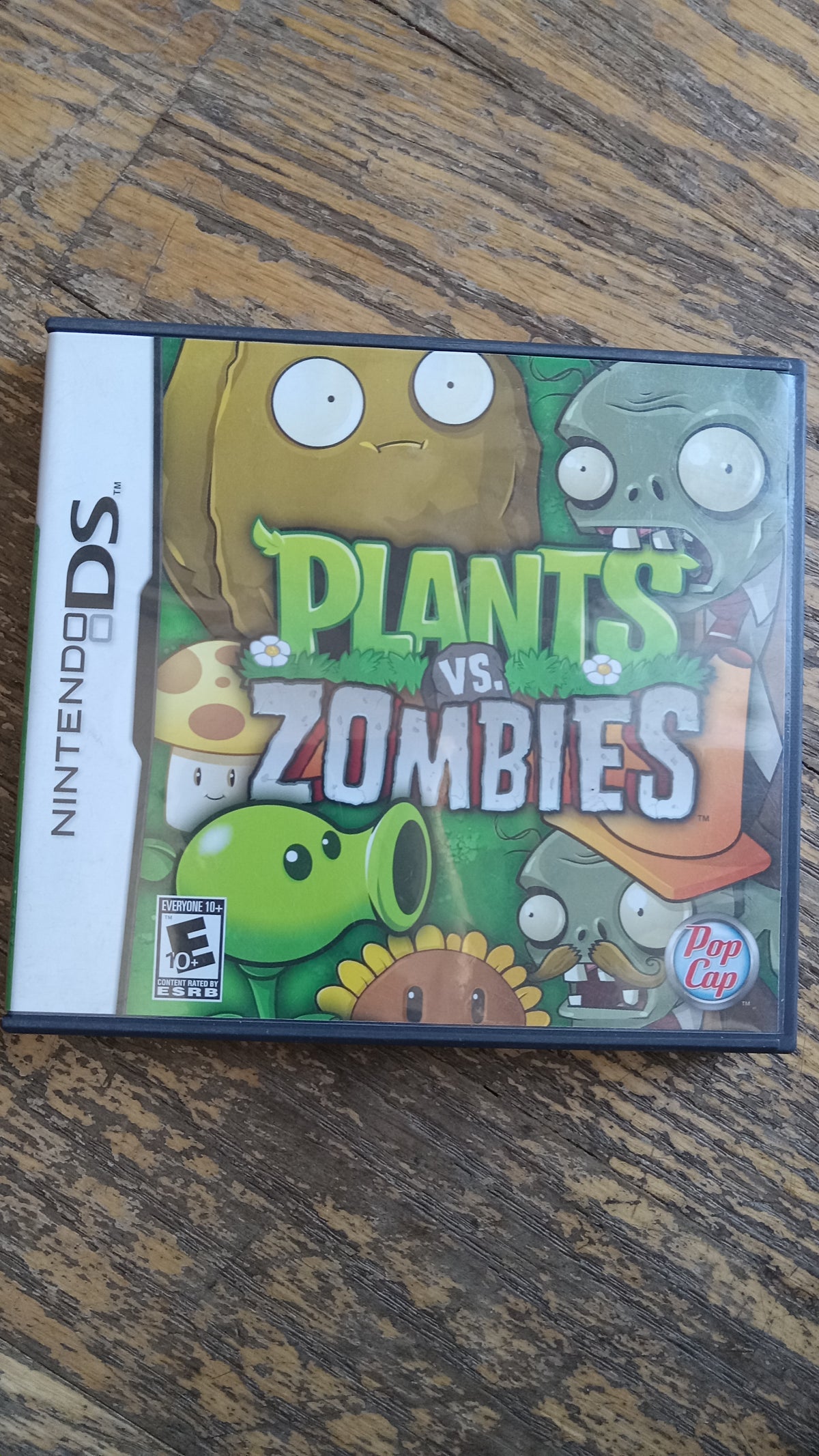 Plants vs. Zombies (Nintendo DS)  USED
