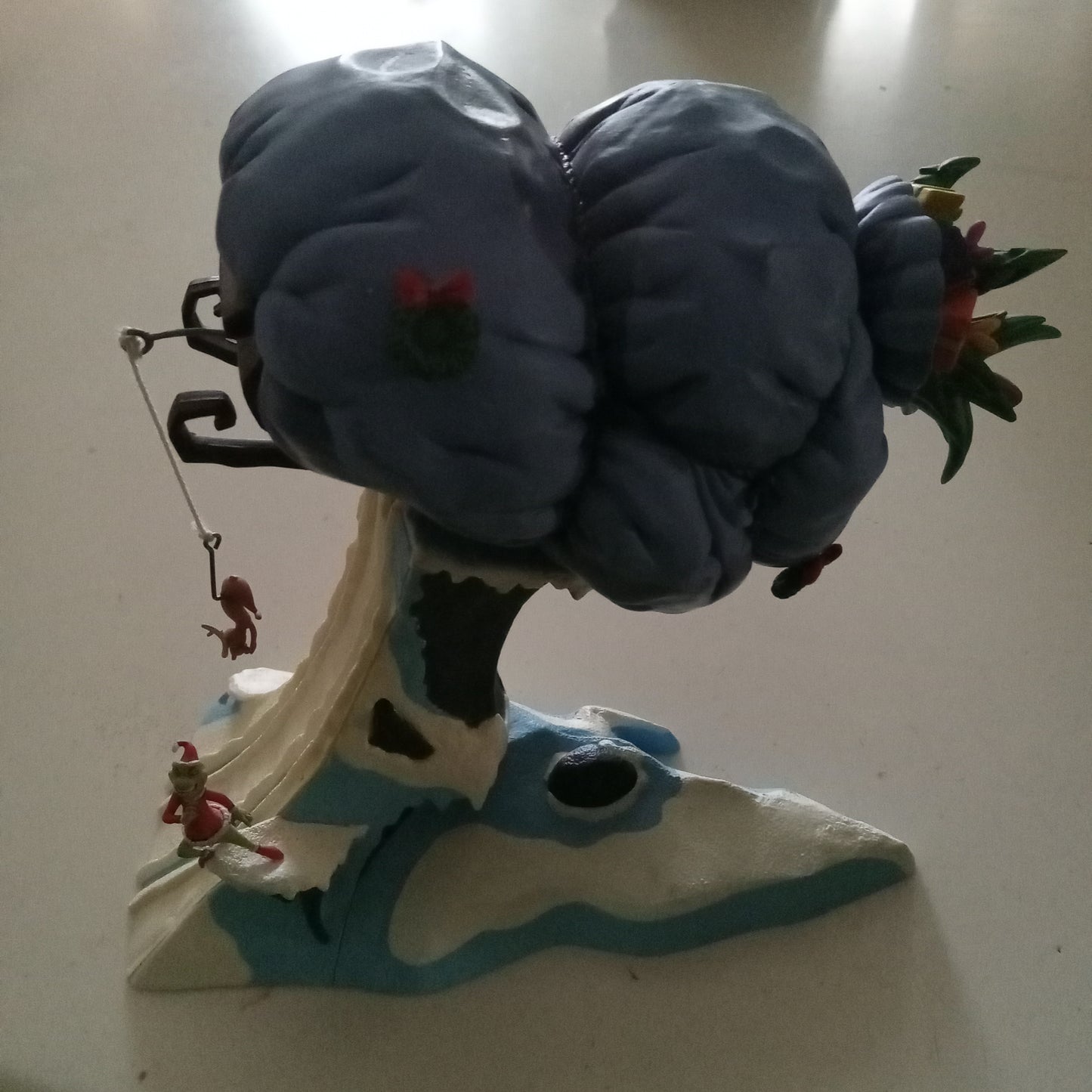 Grinch Who Stole Christmas Shelf/Desk 3D Figure Decoration, Sleigh On Cliff, RARE USED