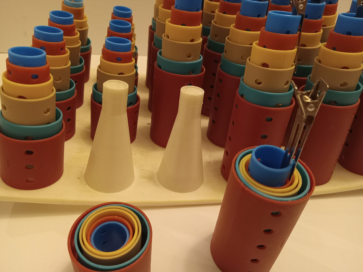 Classic Vintage Barrel Hair Rollers/Curlers Set Of 144 + Tray Nesting Plastic Salon Grade, USED
