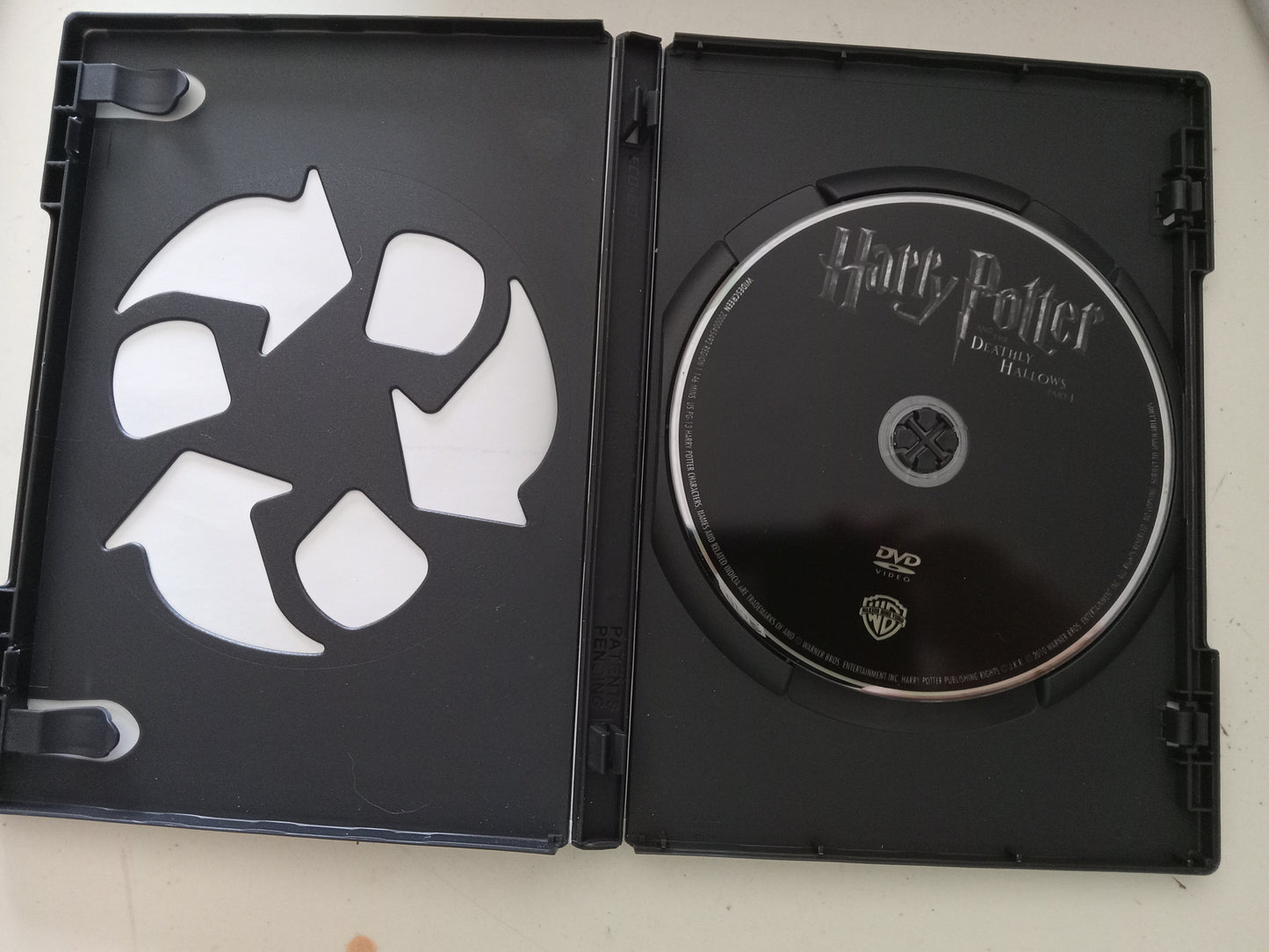 Harry Potter And The Deathly Hallows Part 1, DVD Movie, Widescreen, Rated PG-13, USED
