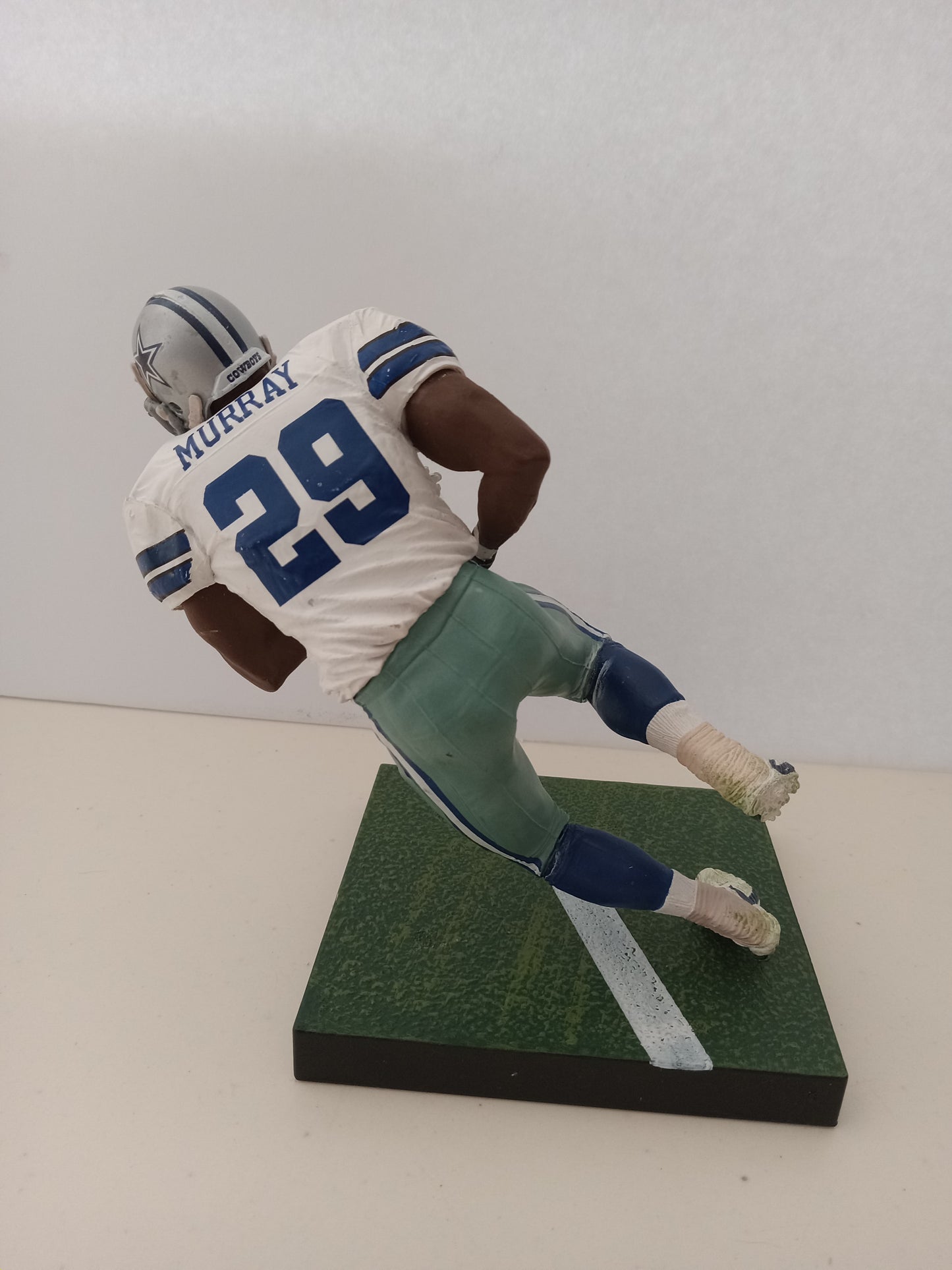 Football Figurines McFarlane Murray #29 Dallas Cowboys, & Tebow #15 NY Jets, Collectibles USED