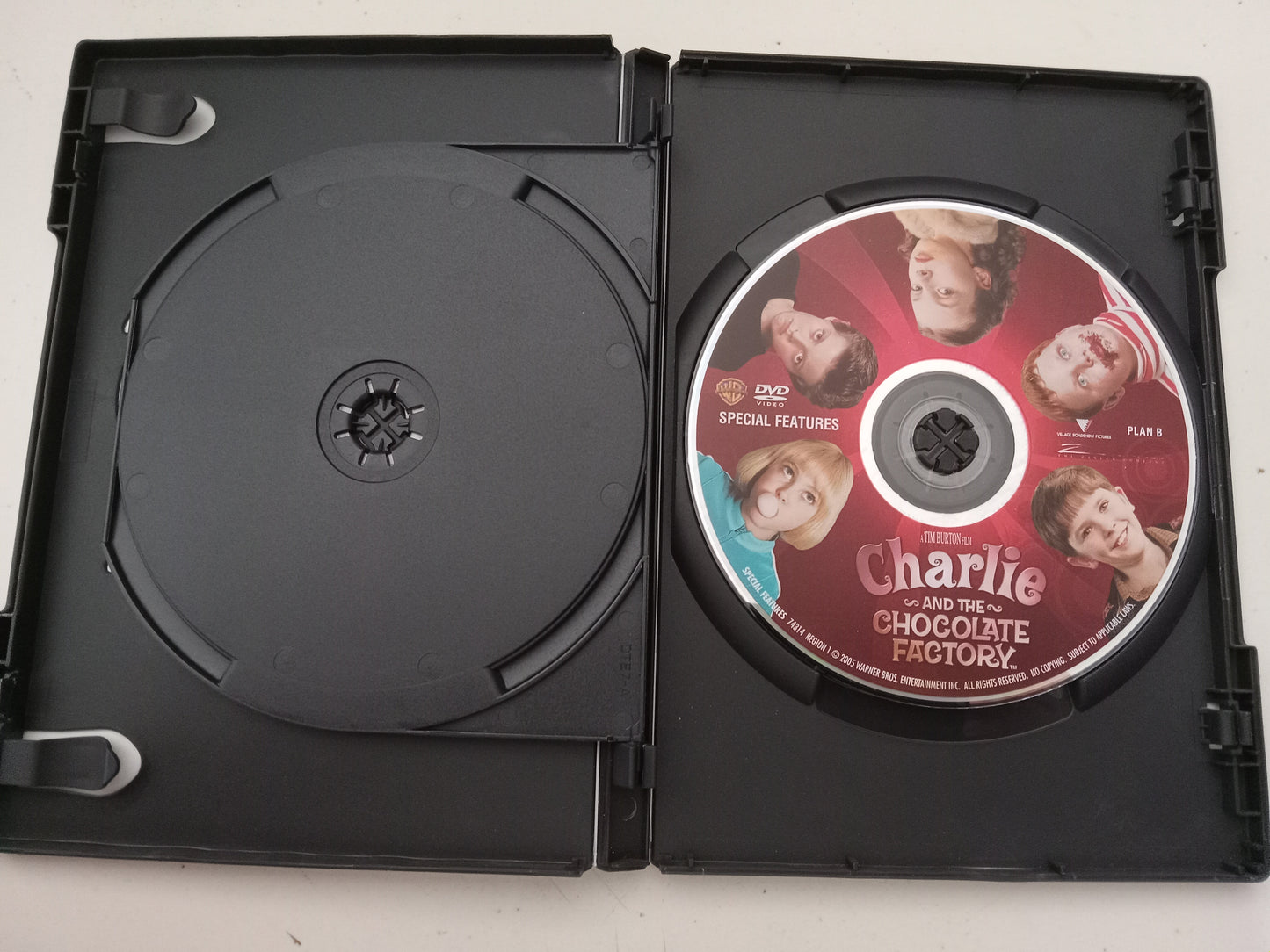 Charlie And The Chocolate Factory, 2 Discs Deluxe Ed, DVD Movie, Widescreen, Rated PG, USED