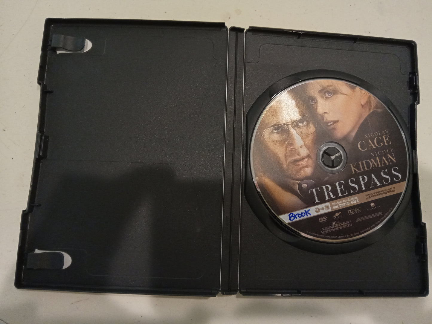 Trespass, DVD Movie, Nicholas Cage Widescreen, Rated R, USED