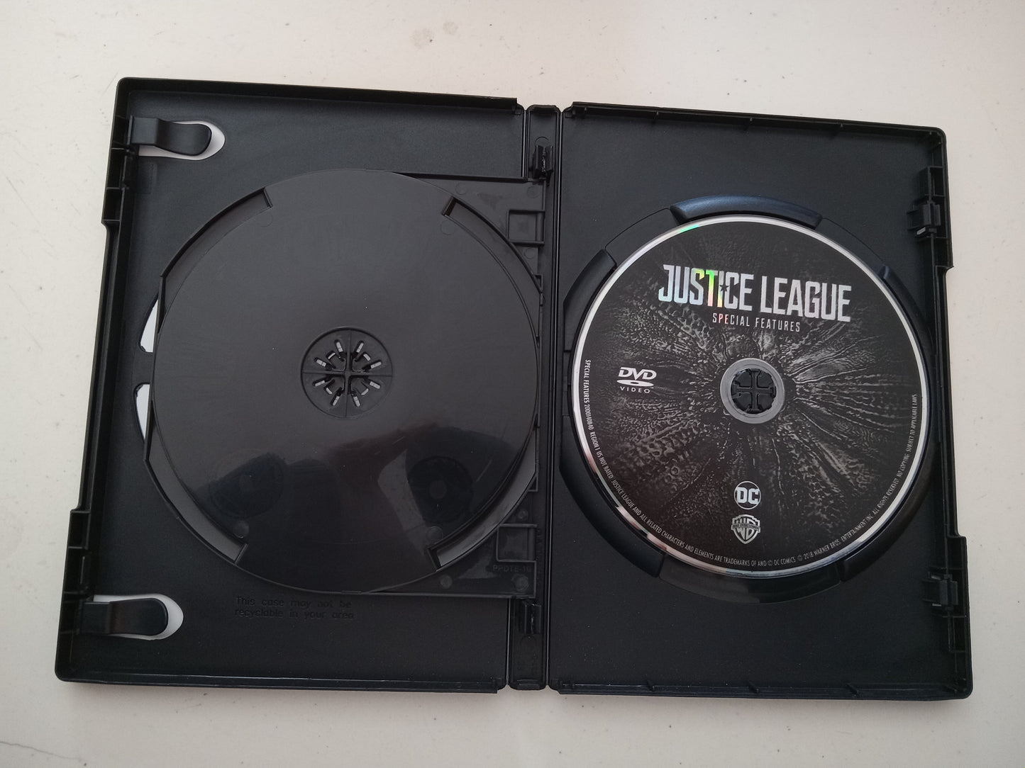 Justice League, 2 Discs, DVD Movie, Ben Affleck Widescreen, Rated PG-13, USED
