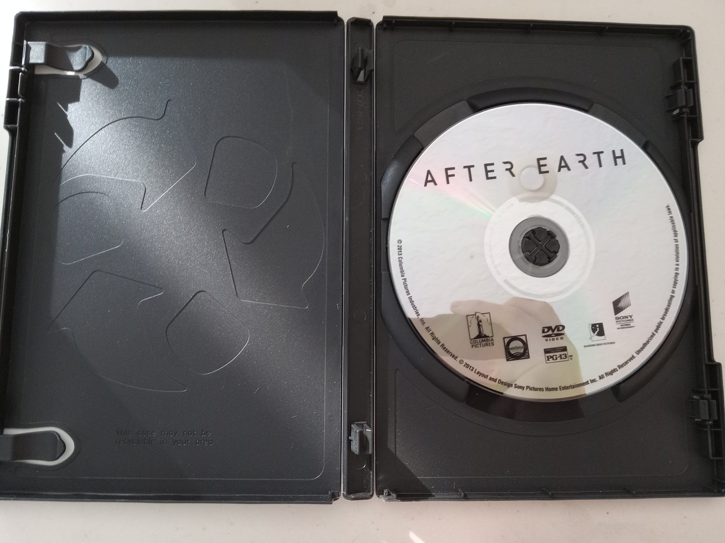 After Earth, DVD Movie, Will Smith Widescreen, Rated PG-13, USED