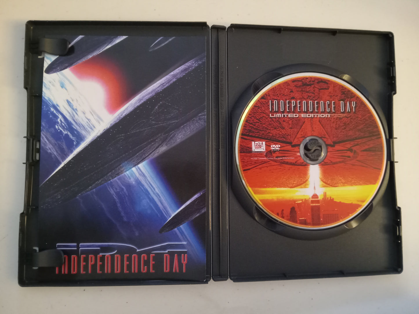 Independence Day, DVD Movie, Limited Ed. Will Smith Widescreen, Rated PG-13, USED
