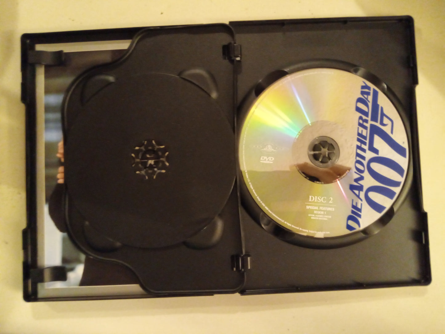 James Bond 007 in Die Another Day, 2 Discs, DVD Movie, Special Ed. Pierce Brosnan Fullscreen, Rated PG-13, USED