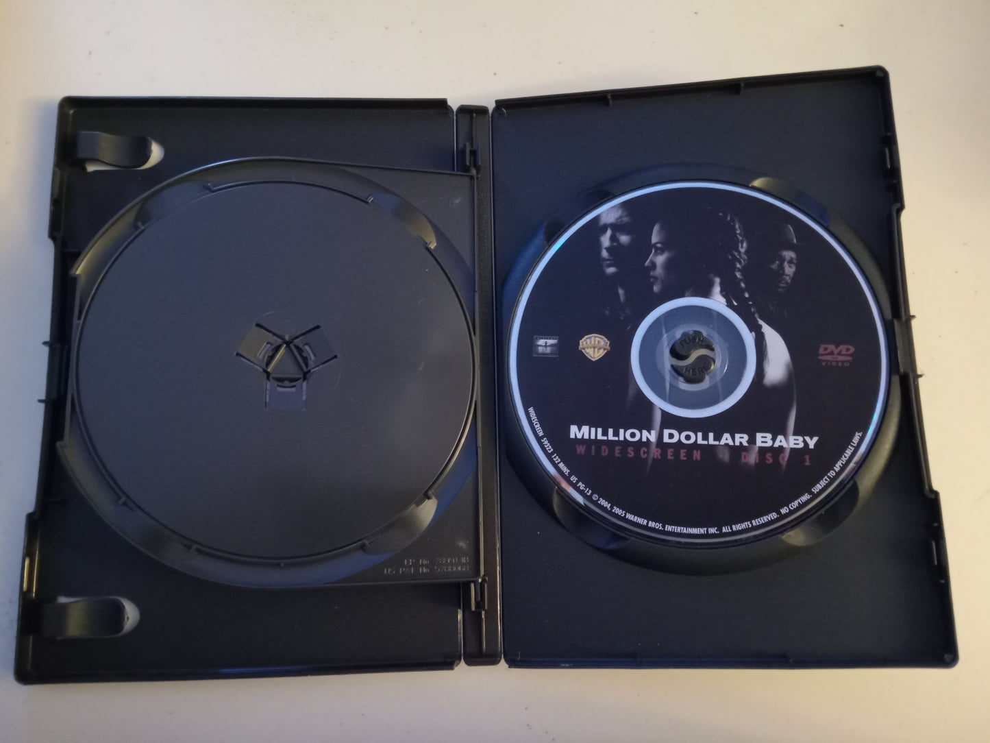 Million Dollar Baby, 2 Discs, DVD Movie, Clint Eastwood Fullscreen/Widescreen, Rated PG-13, USED