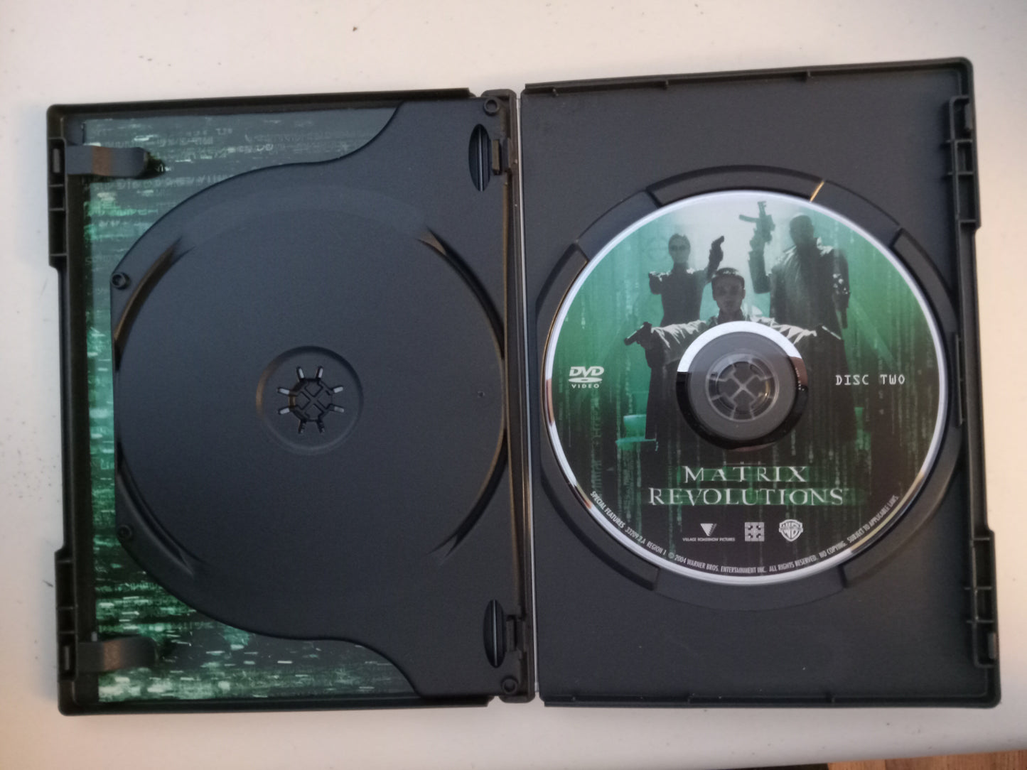 Matrix Revolutions, 2 Disc DVD Movie, Keanu Reeves Fullscreen/Widescreen, Rated R, USED
