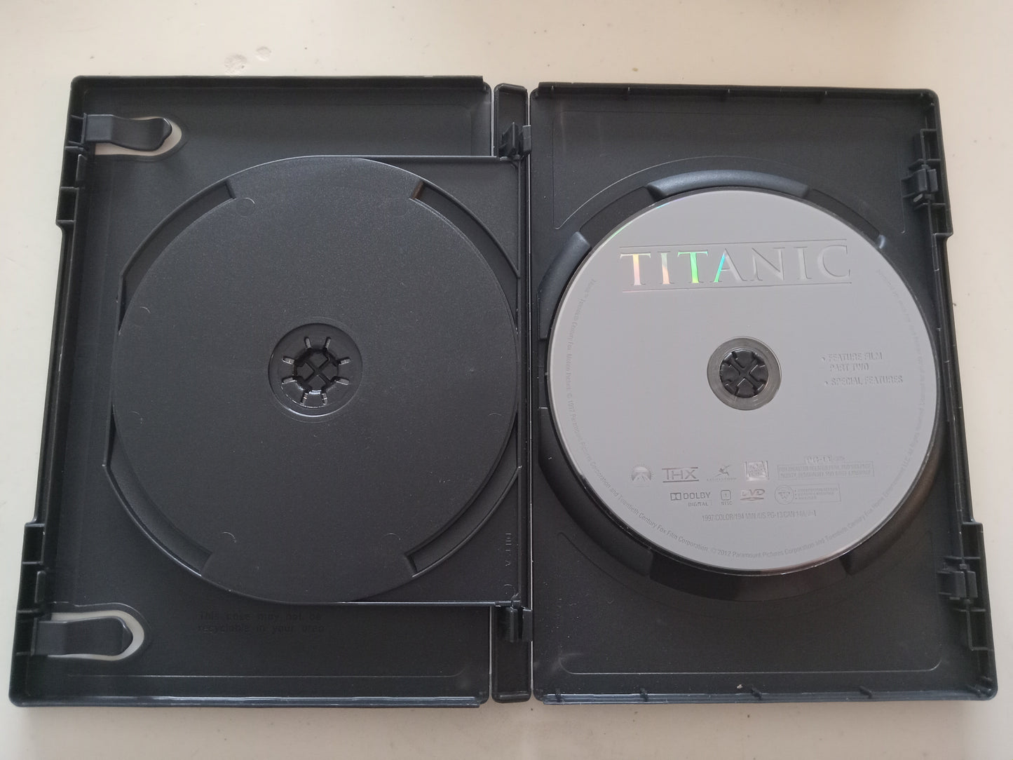 Titanic, DVD Movie, 2 Disc Ed. Leonardo DiCaprio Widescreen, Rated PG-13, USED