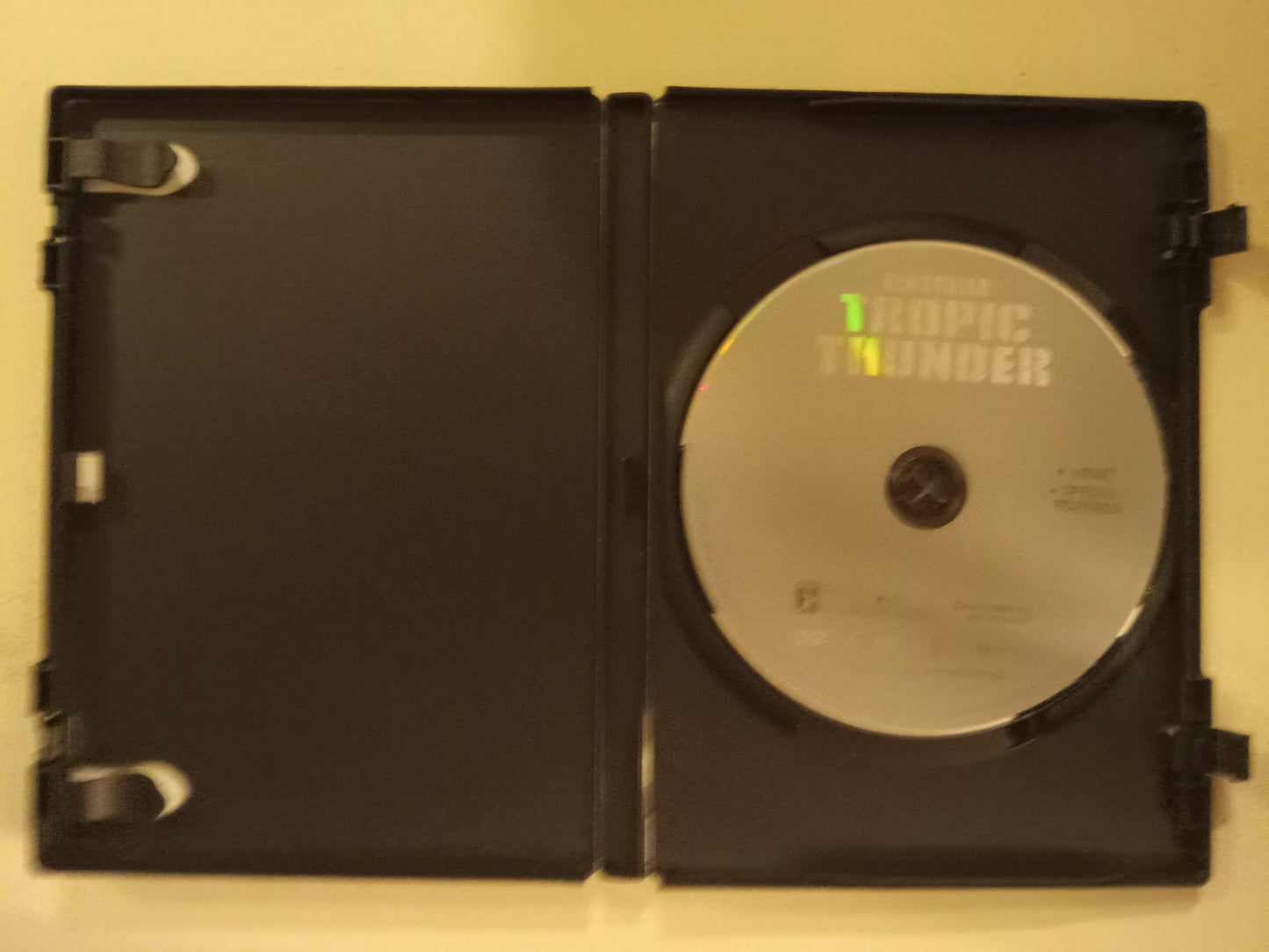 Tropic Thunder, DVD Movie, Ben Stiller Widescreen, Rated R, USED