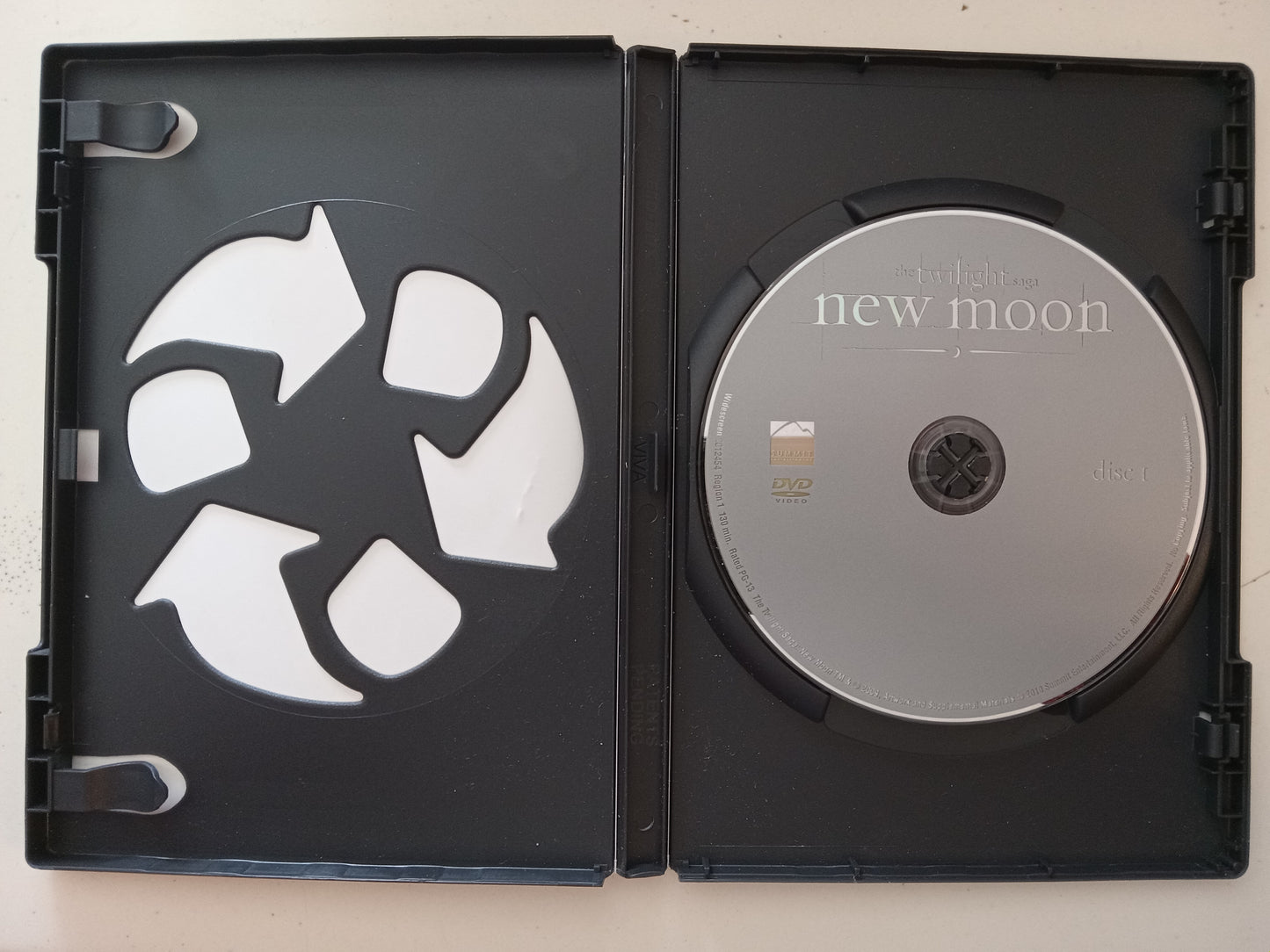 Twilight New Moon, DVD Movie, 2 Disc Ed. Kristen Stewart Widescreen, Rated PG-13, USED