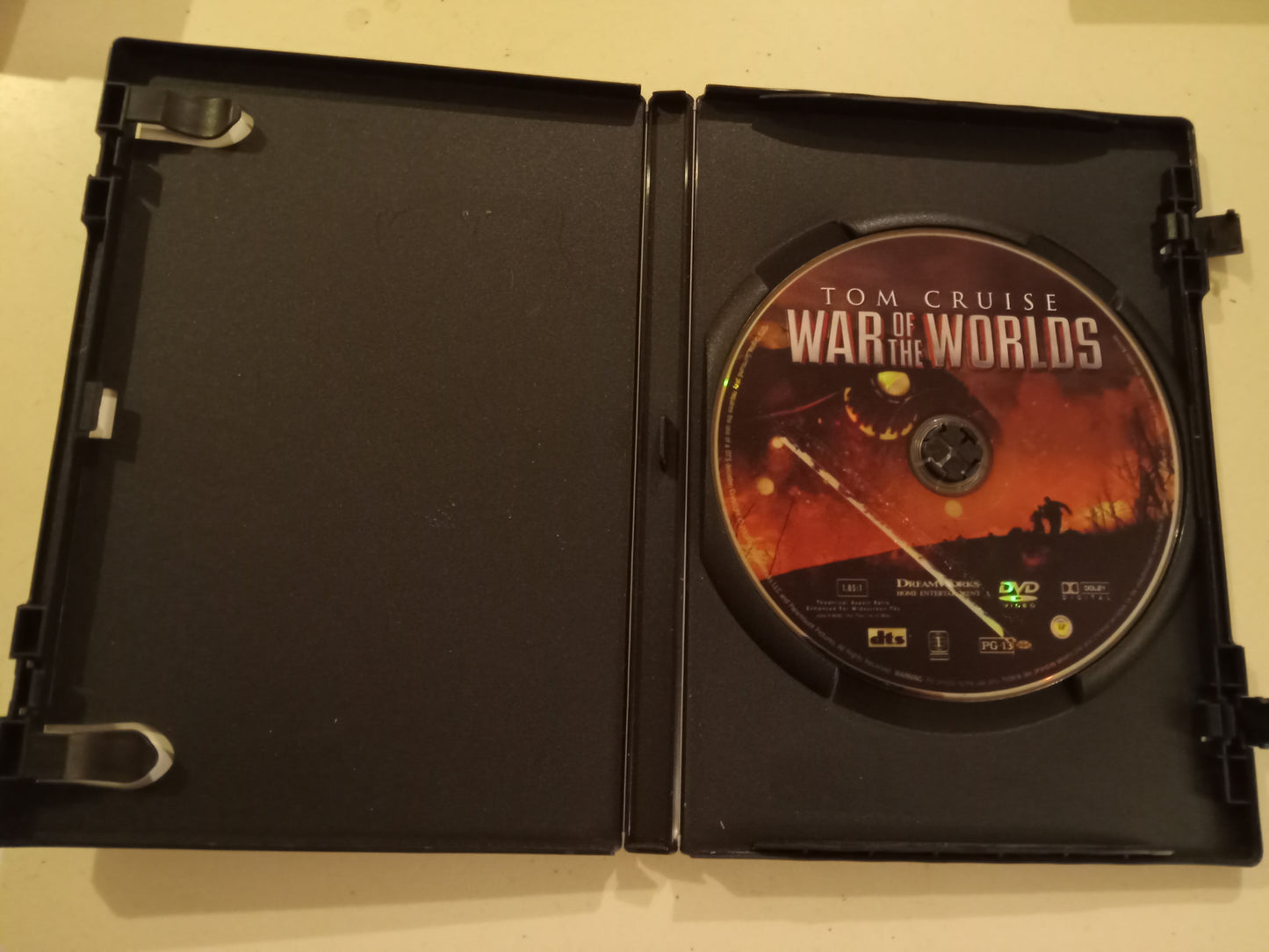 War Of The Worlds, DVD Movie, Tom Cruise Widescreen, Rated PG-13, USED