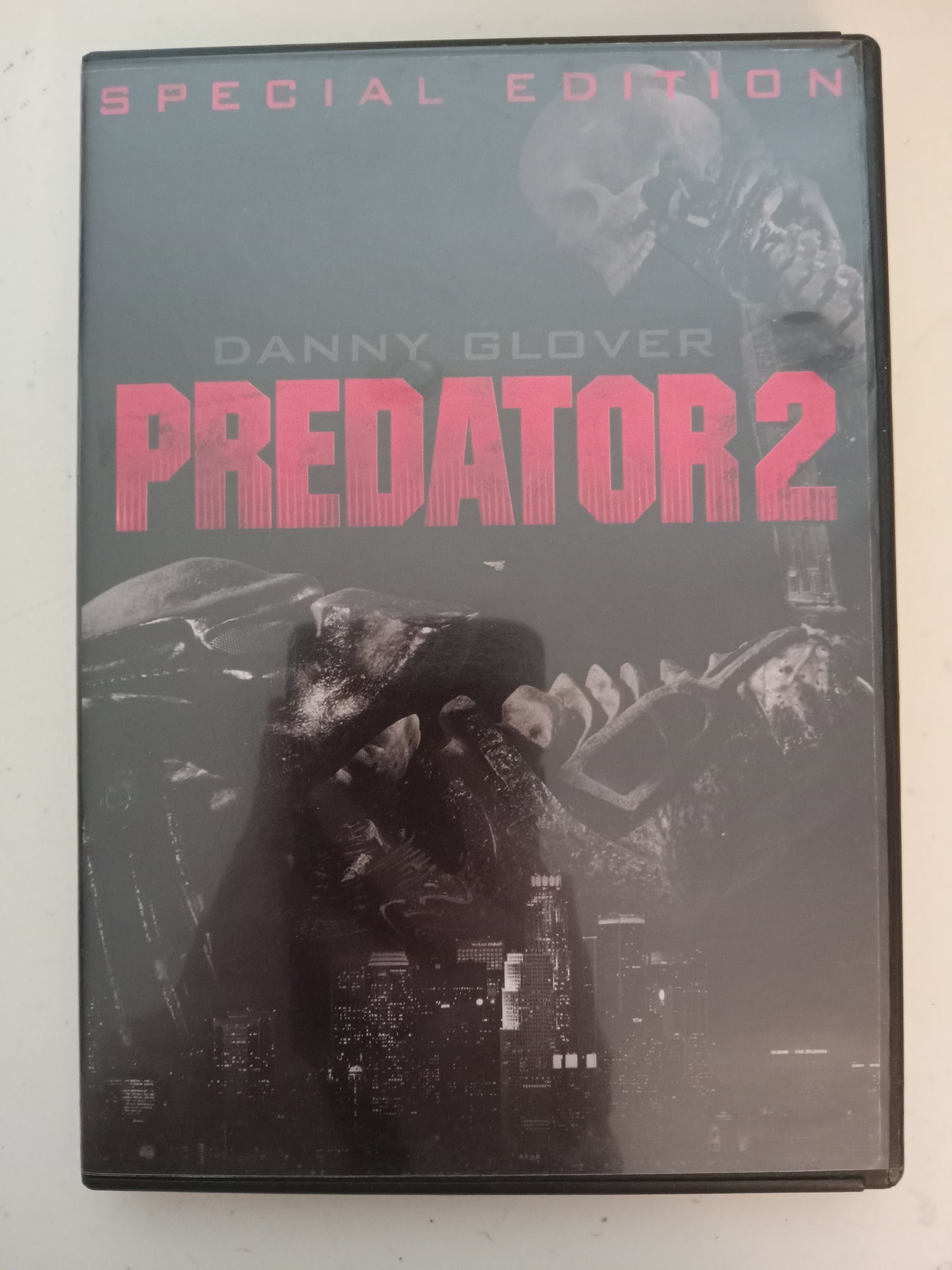 Predator 2, DVD Movie, Danny Glover Widescreen, Special Ed. Rated R, USED