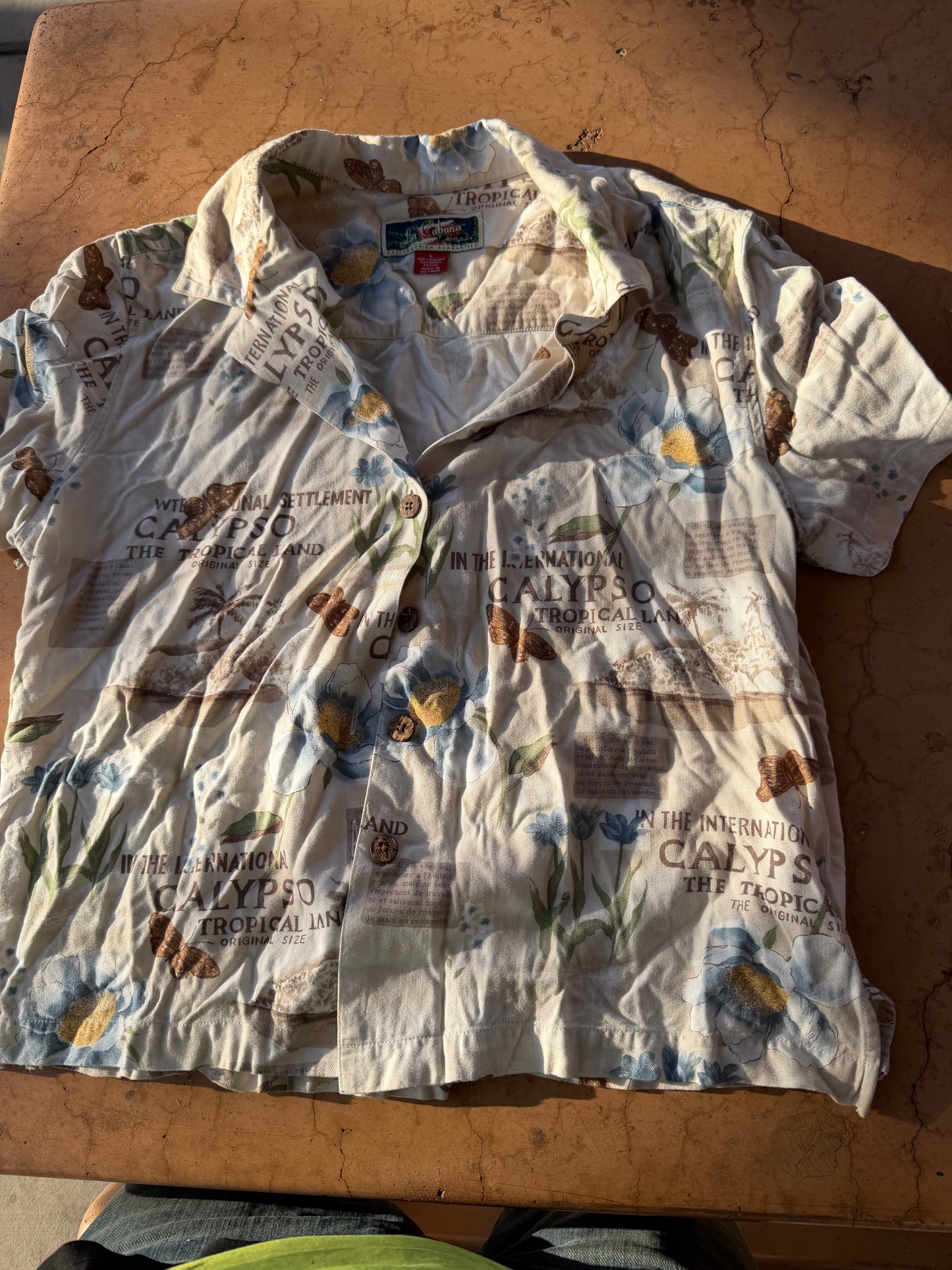 La Cabana clothing line button down Hawaii shirt beach bum vacation shirt size L…