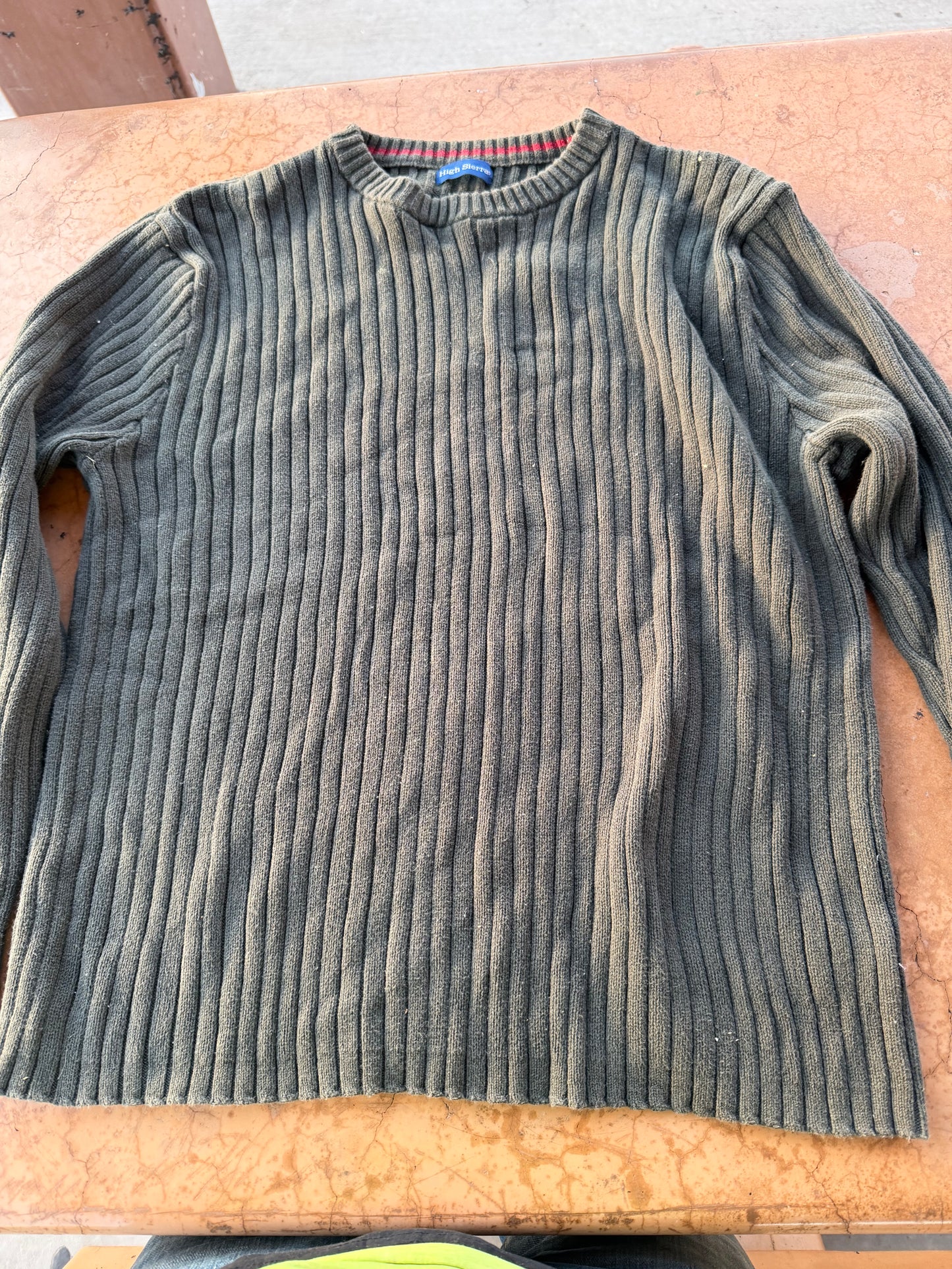 High Seirra thick sweater dark green size medium…