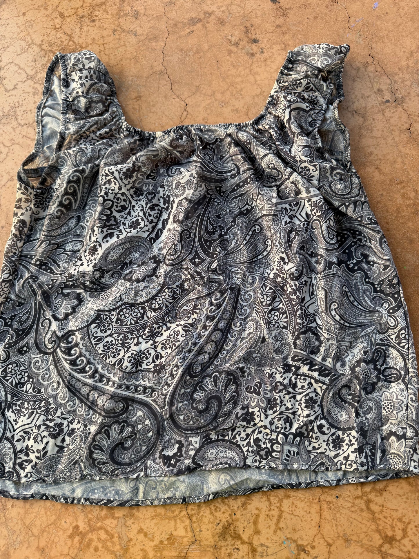 Lavender clothing line ladies tant top size Medium very light material…