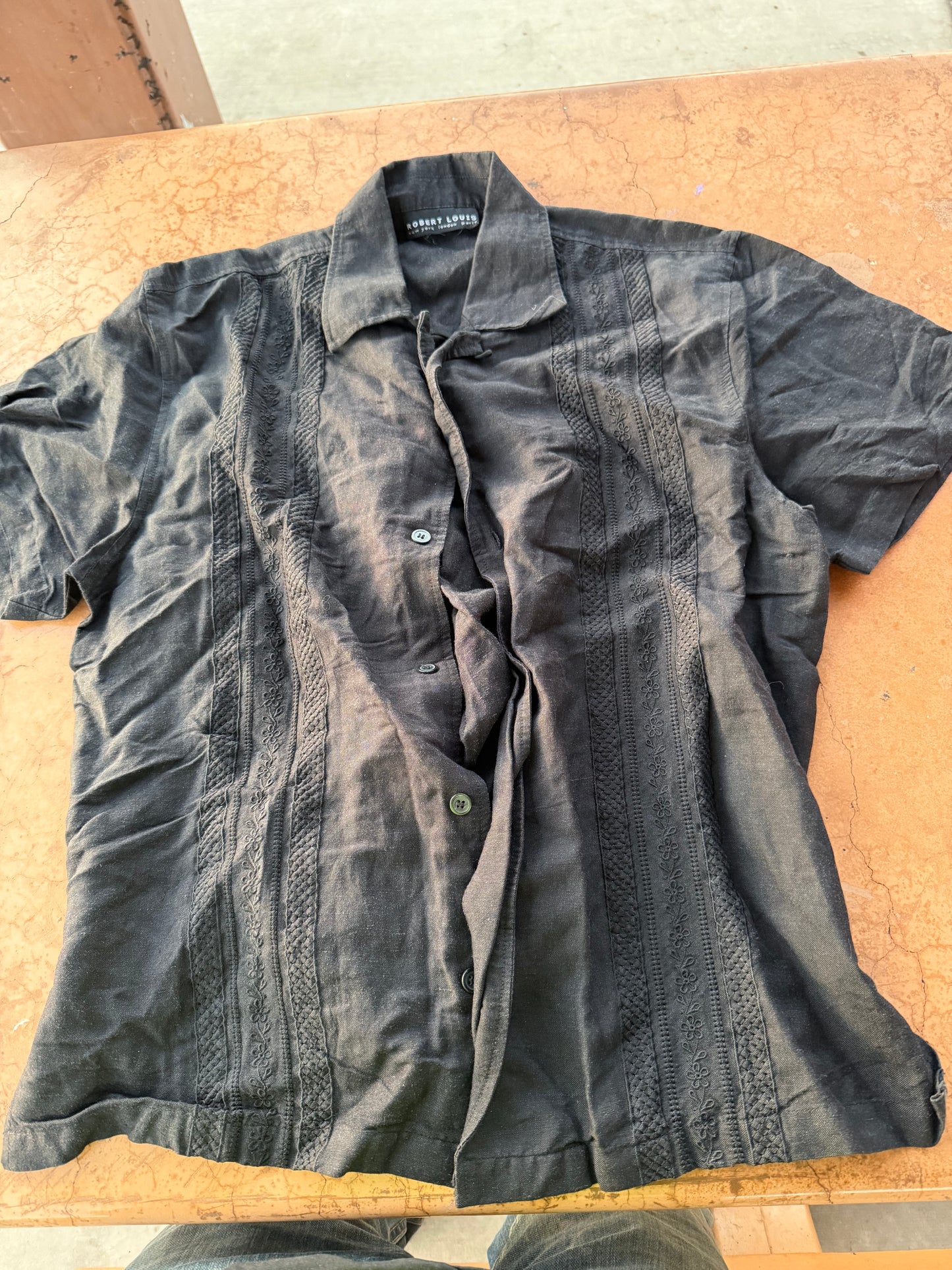 Robert Louis  clothing line button down shirt size Large …