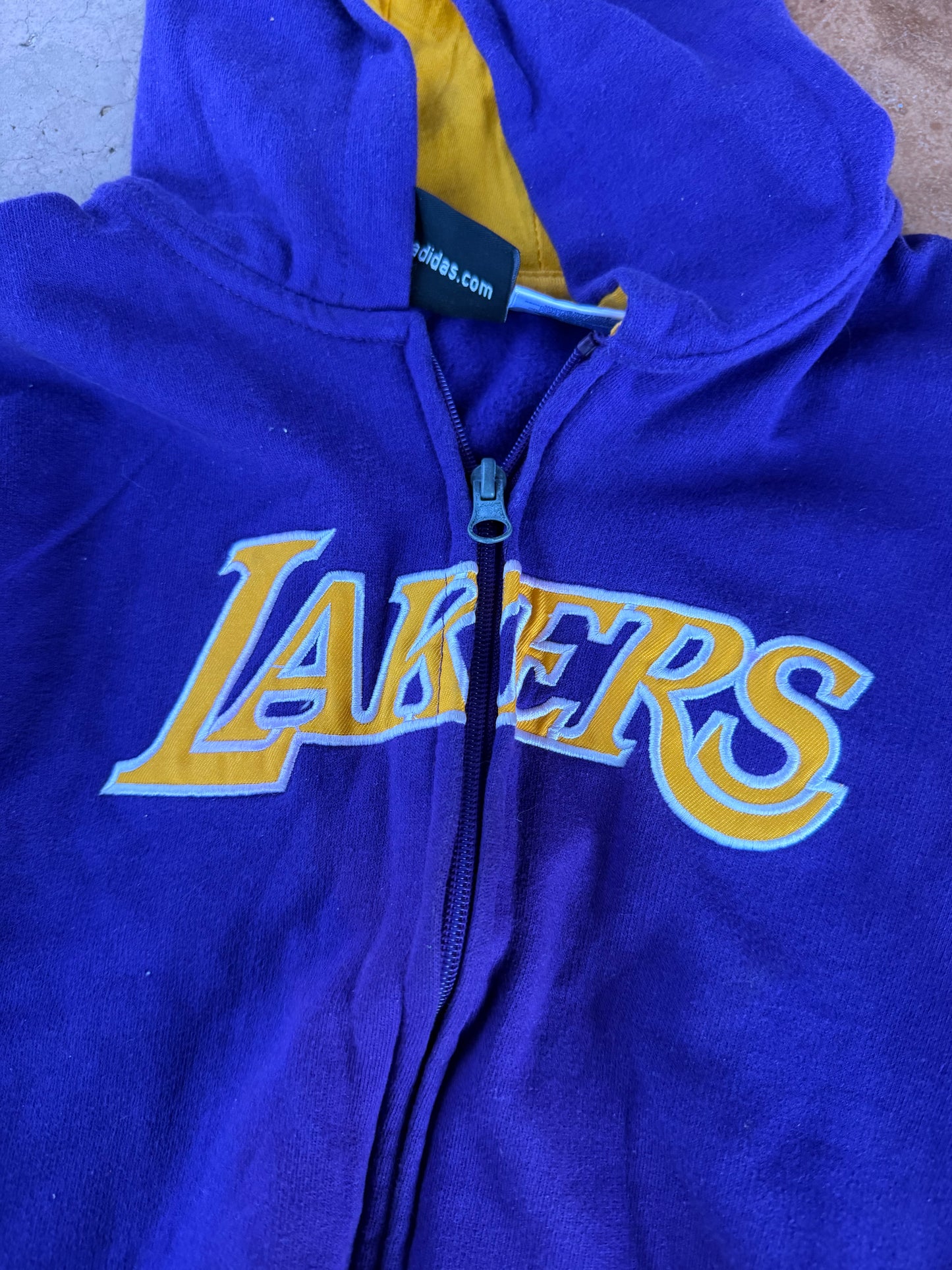 Adidas hoodie Lakers basketball hoodie purple size XL16  …