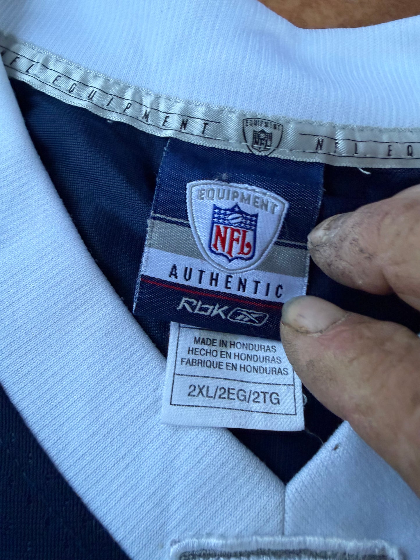 Chargers NFL TEAM SPORT JERSEY NUMBER 21 TOMLINSON OFFICIALLY SHIRT AUTHENTIC CLEAN VERY EXCELLENT CONDITION…