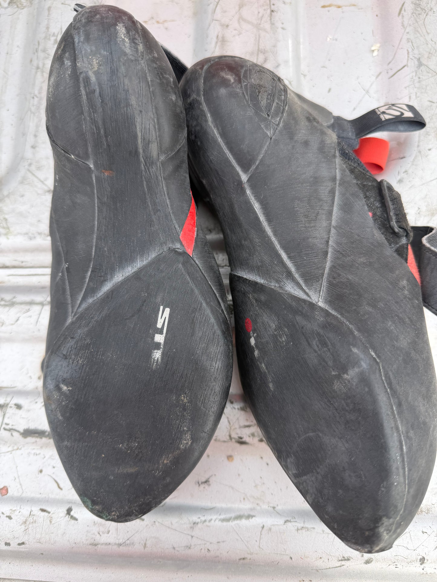 Adidas rock climbing sport shoes used very little size 8 …