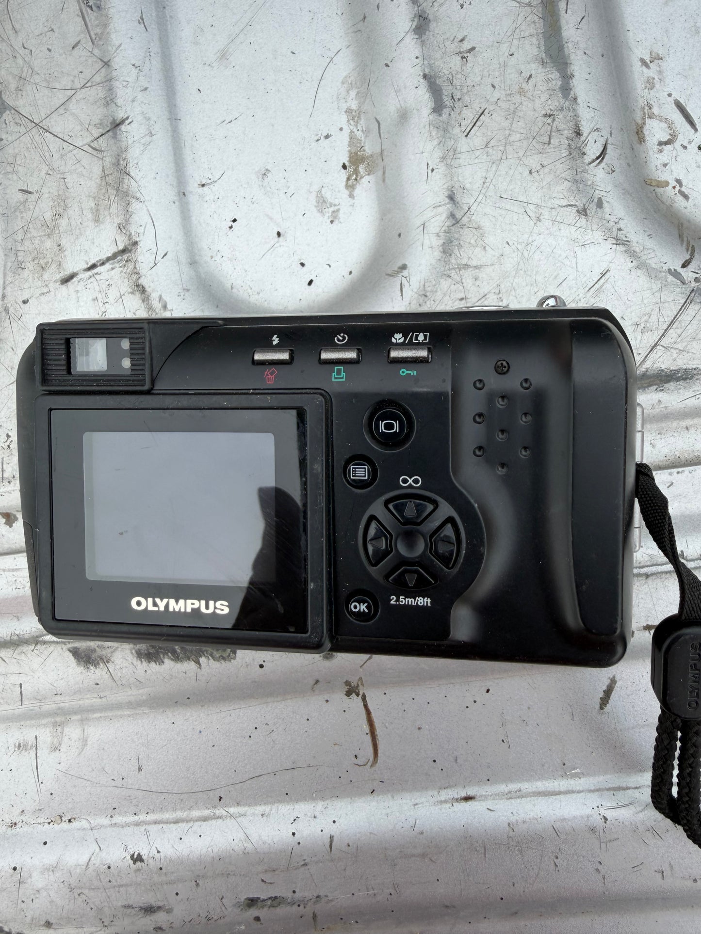 Olympus digital camera model number D-460zoom Olympus Optical Co.1.3megapixal …