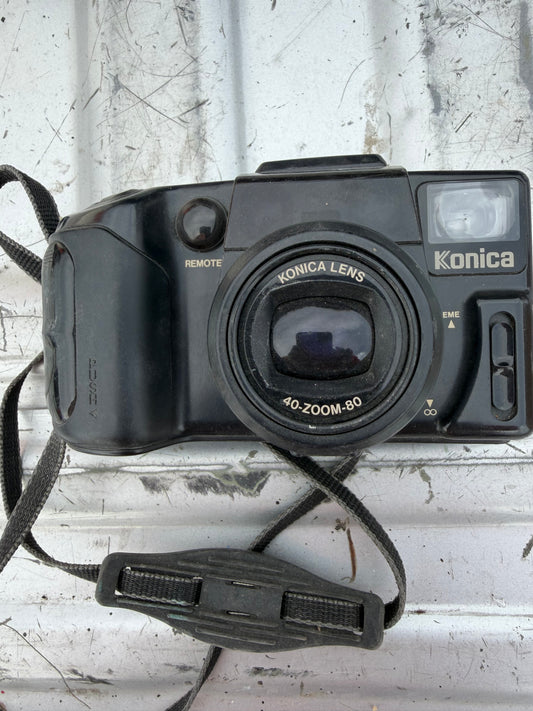 Konica 35 mm camera 40 zoom lens power zoom flash used …