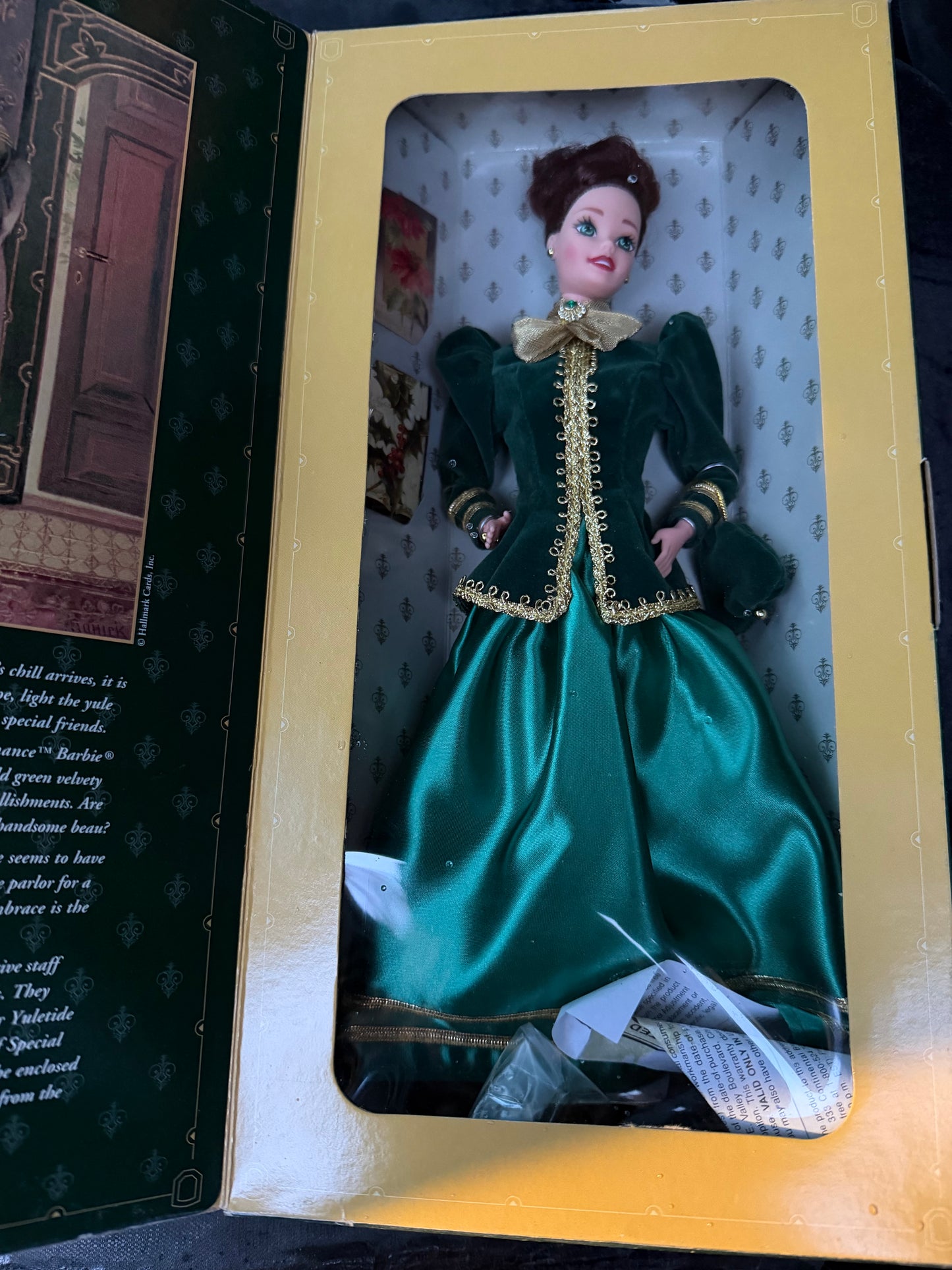 Barbie Yuletide Romance Scarlet Ohaira from Gone with the Wind movie  Halmark special edition Barbie series 3rd new in the box made 1996 …