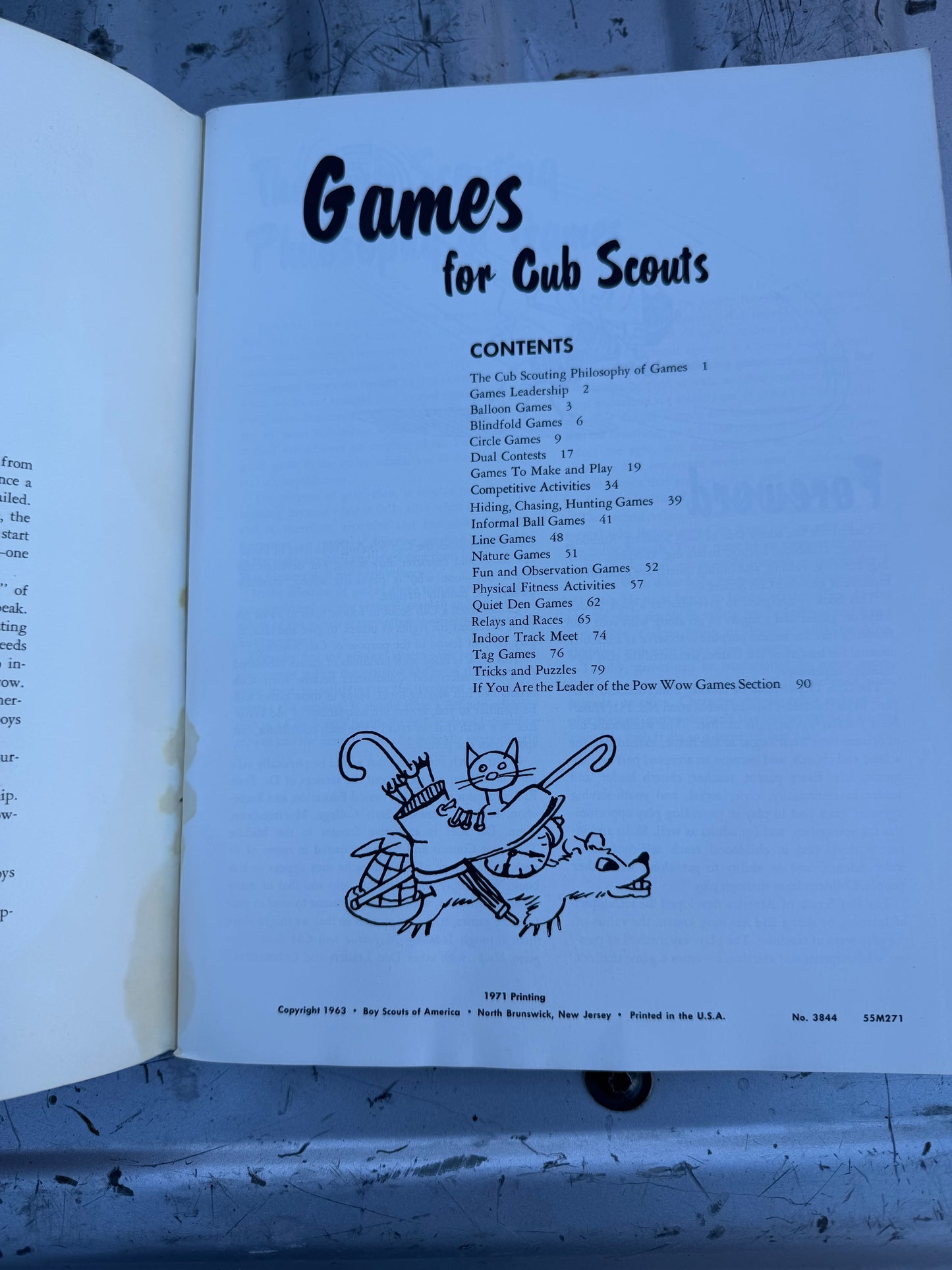 Boy Scouts of America Crafts for Cub Scouts book yellow book Pow wow series…
